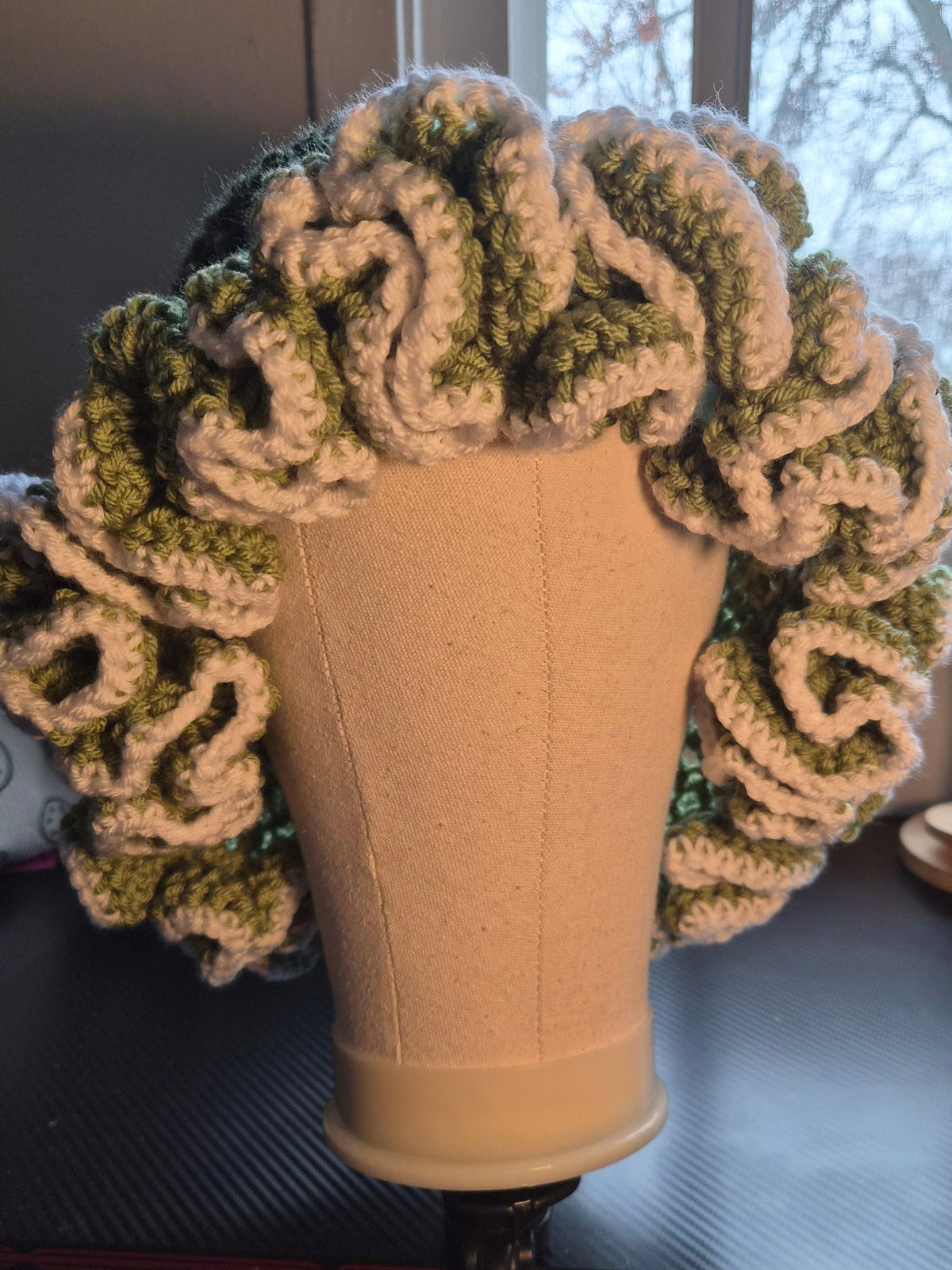 Ruffle hats 🧶